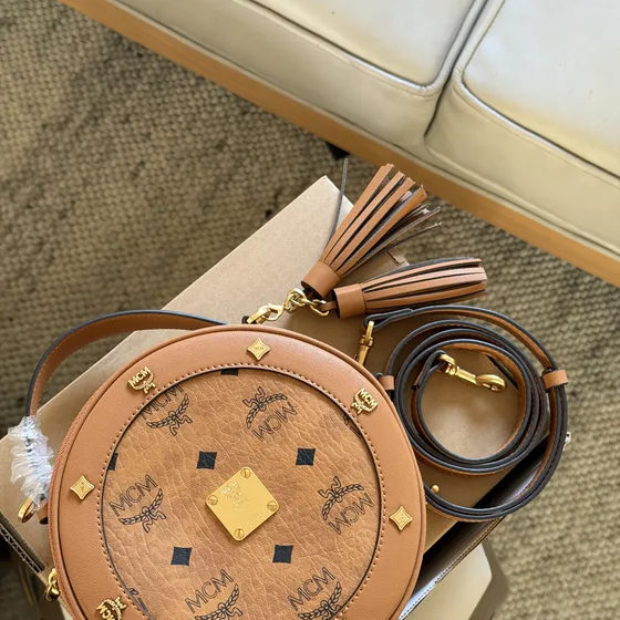 MCM Visetos Tambourine Crossbody çanta Cognac Kahverengi Crossbody