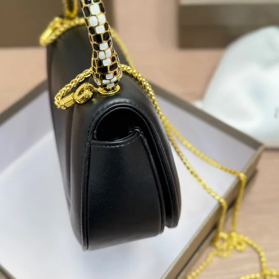 Bvlgari Serpenti Heart Bag Hitam Top Handle