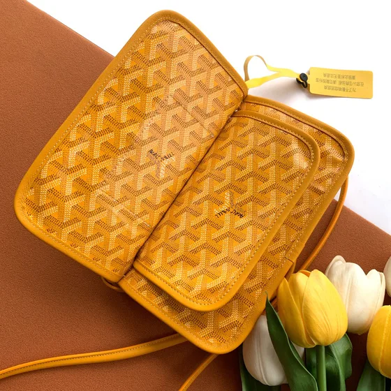 Goyard Plumet Pocket Carteira Amarelo Crossbody