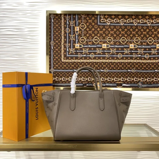 Louis Vuitton Lockit Grå Kass