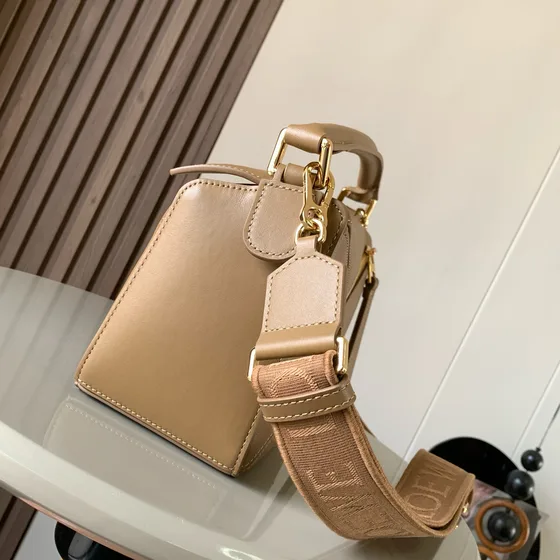 Loewe Puzzle Bag Be Top Handle