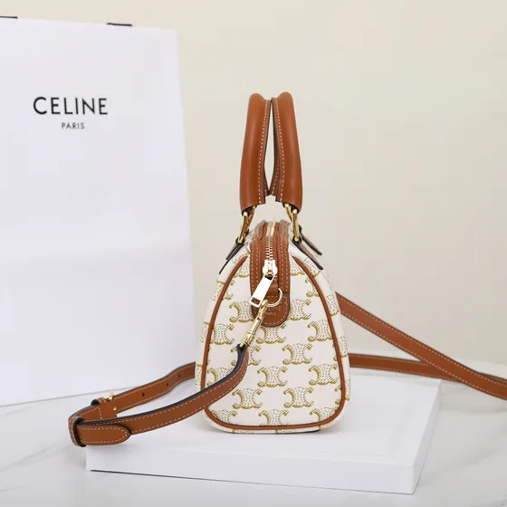 Celine Triomphe Boston Bag Белый With Коричневый Trim Верхняя ручка