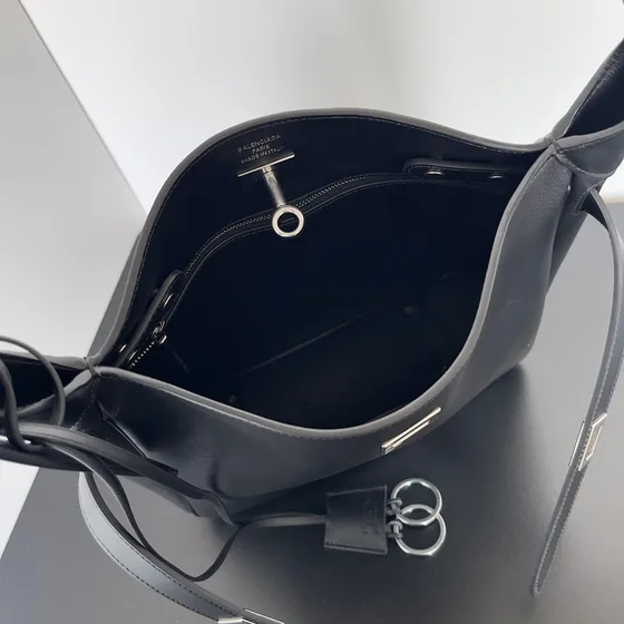 Balenciaga Voyou Medium Bag Sort Skulderveske