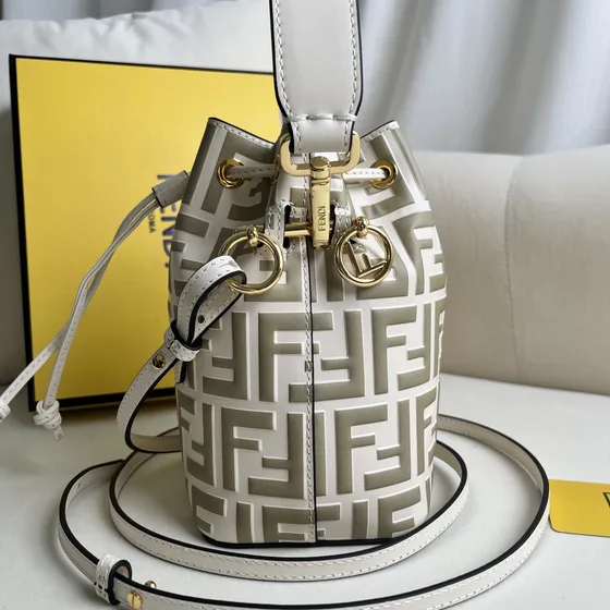 Fendi Mon Tresor Mini Bucket Bag Putih Crossbody