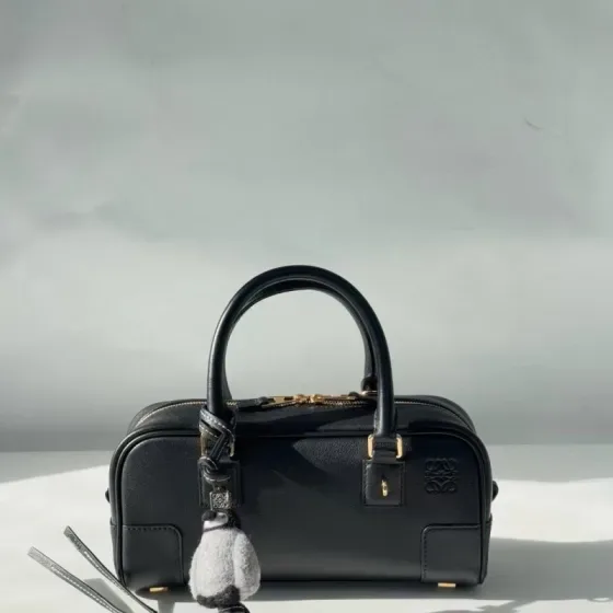 Loewe Amazona 23 Bag Black 23x18x9cm Top Handle
