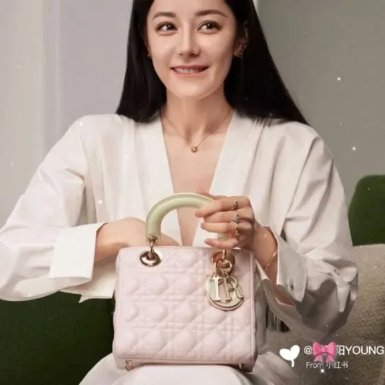 Dior Lady Dior Light Rosa Asa superior