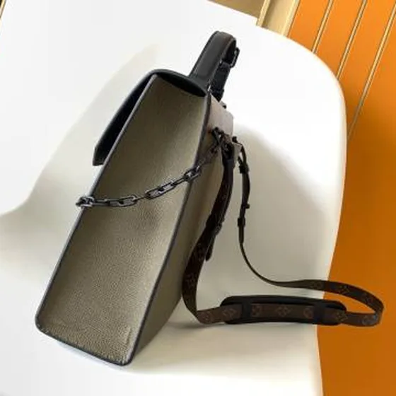 Louis Vuitton M30591 Monogram and khaki Taiga 40 x 34 x 10 cm business