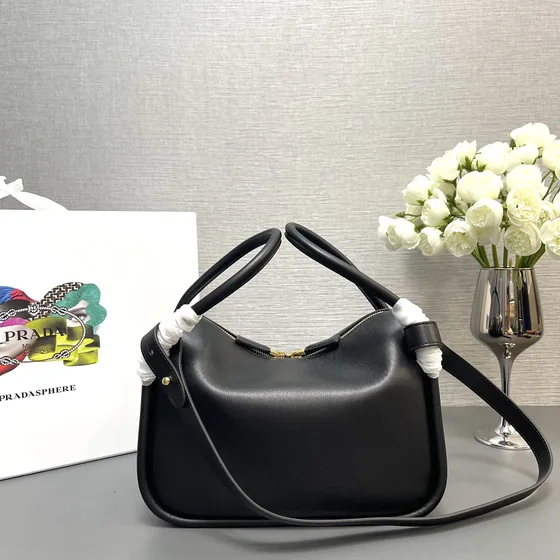 Prada Pelle Top-Handle Bag Nero Manico