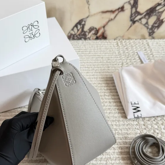 Loewe Hammock Hobo Gri Hobo