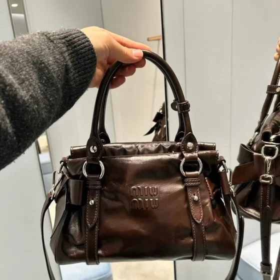 Miu Miu Nappa Pelle Bow Manico Bag Dark Marrone Manico