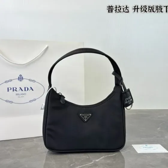 Prada Re-Edition 2000 Hobo Mini Bag Black Hobo