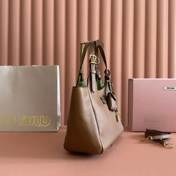 Miu Miu Kulit Tote Bag With Detachable Pouch And Padlock Coklat Tote Bag