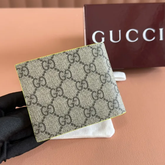 Gucci Gg Bi-Fold Wallet Beige Yellow Wallet