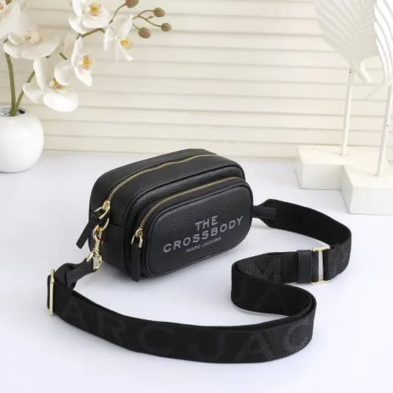 Marc Jacobs The Crossbody Black