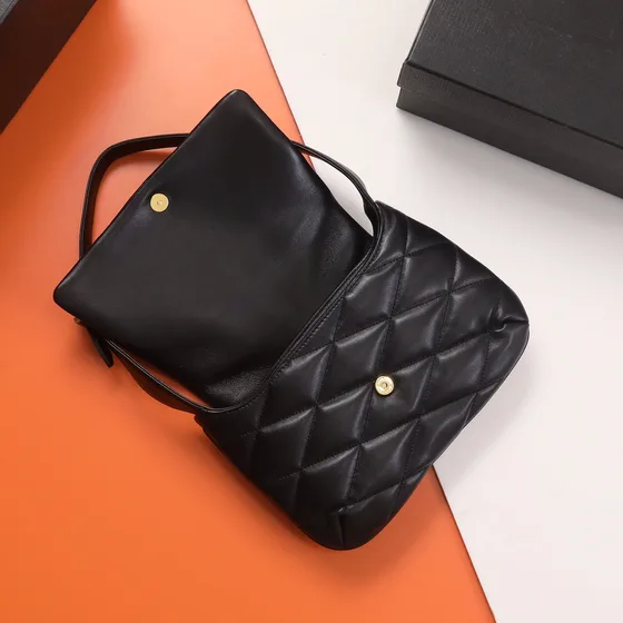 YSL Le 57 Quilted Shoulder Bag أسود Shoulder Bag
