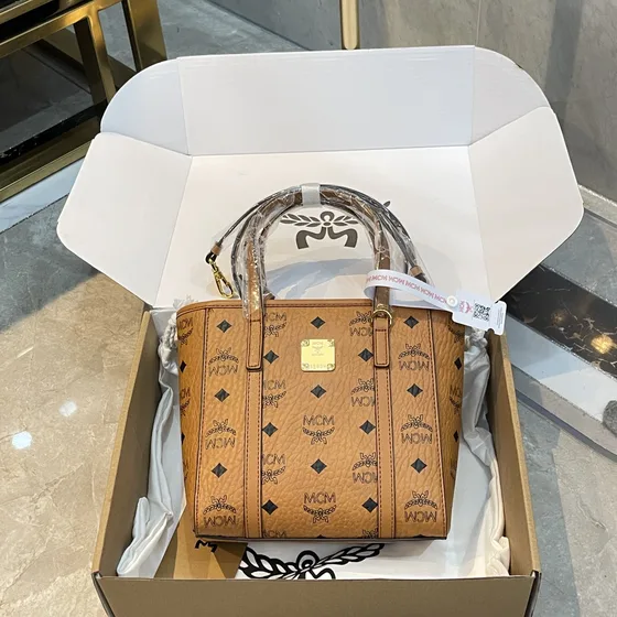 MCM Toni Top-Zip Shopper Mini Cognac 19*18.5*9.5cm Tote Bag