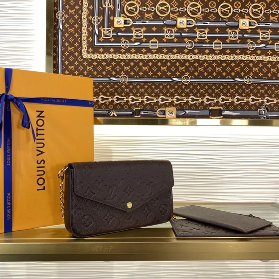 Louis Vuitton Multi Pochette Đen Woc