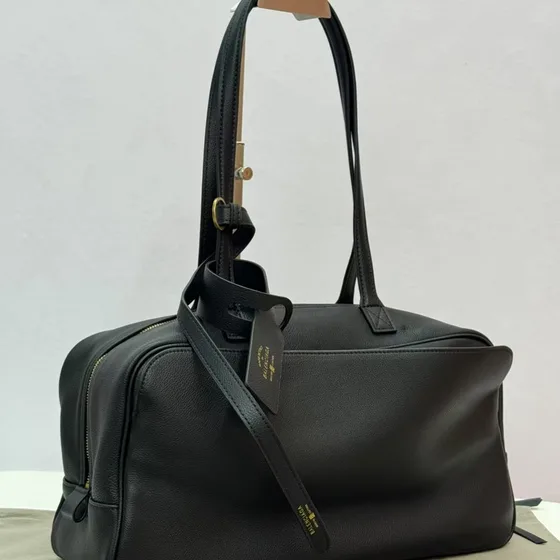 Balenciaga Carry All Bag Black Shoulder Bag