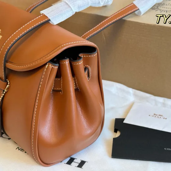 Coach Heritage Large Shoulder Bag Coklat Shoulder Bag