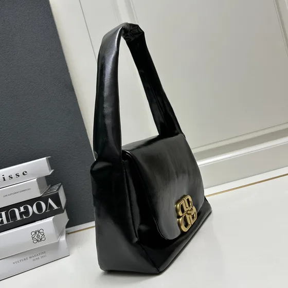 Balenciaga Bb Soft Hobo Bag Small Zwart Hobo