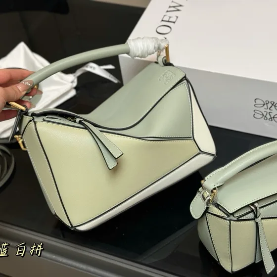 Loewe Puzzle Bag Light Xanh lá And Be Top Handle