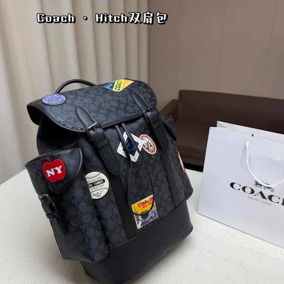 Coach Hitch Hitam Backpack
