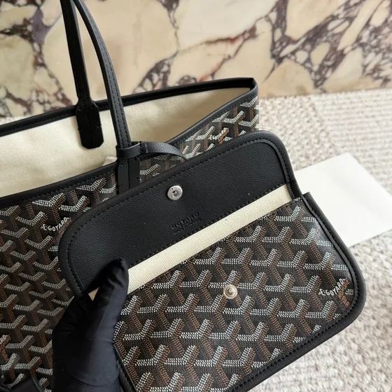 Goyard Saint Louis Hitam Tote Bag