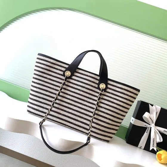 Chanel Deauville Tote Bianco And Nero Stripe Borsa tote