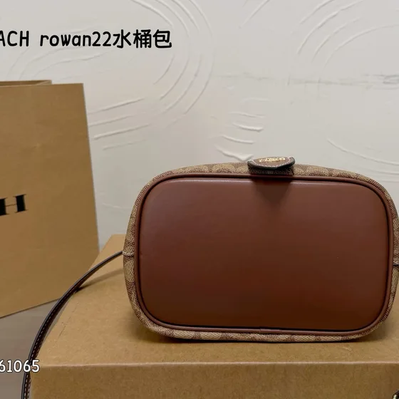 Coach Rowan Bucket Bag 22 Khaki Nâu Signature 22cm Crossbody