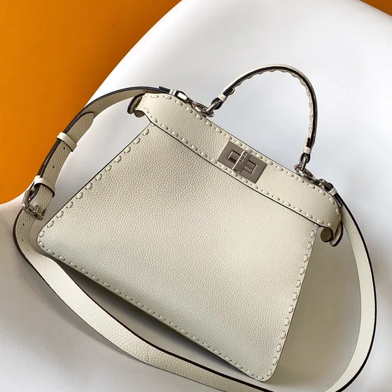 Fendi Peekaboo Iseeu Branco Alça superior