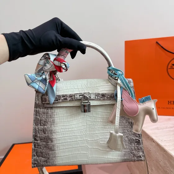 Hermes Kelly Hvid/Grå Crocodile Tophåndtag