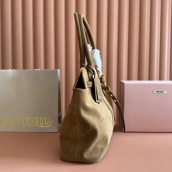 Miu Miu Wildleder Henkel Bag Braun Henkel
