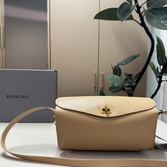 Balenciaga Rodeo Messenger Bag White Crossbody