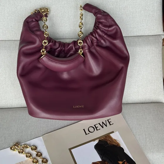 Loewe Squeeze Small Bag Merah anggur Top Handle