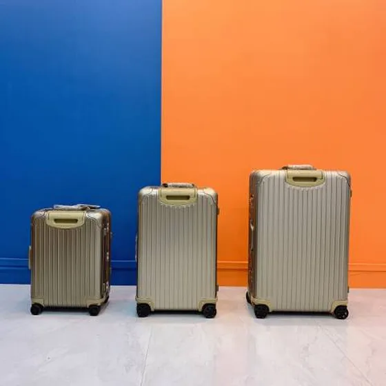Rimowa valise Champagne travel