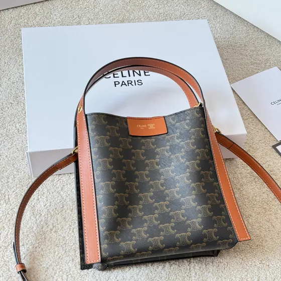Celine Bucket 16 Bag Tan Triomphe Vải bạt With Nâu Da T Shoulder Bag