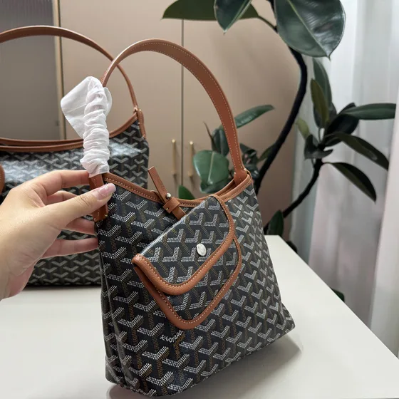 Goyard Boho Hobo Black And Tan Hobo