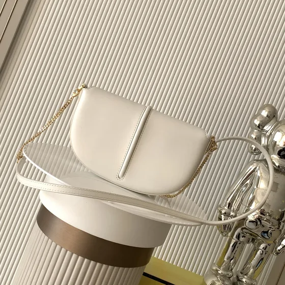 Fendi Fendigraphy Mini Chain Bag White Crossbody