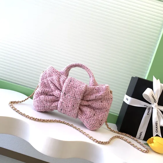 Chanel Bow Bag Merah muda Shoulder Bag