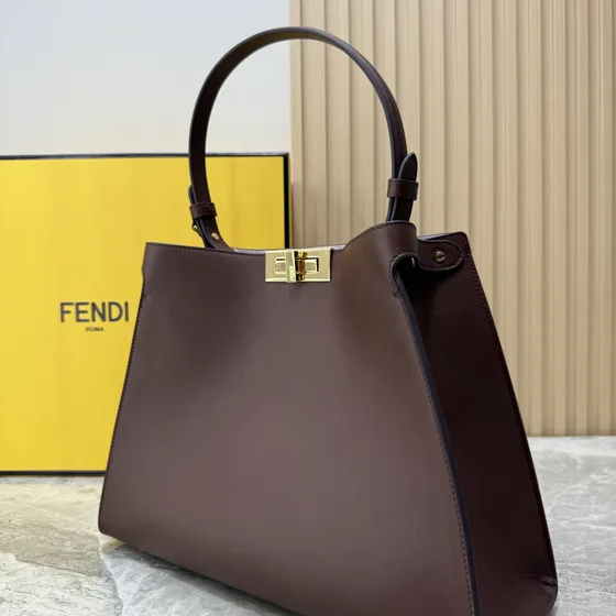 Fendi Peekaboo Dark Bruin Bovenhandgreep