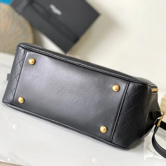 YSL Lyia Duffle Bag In Quilted Couro Preto Alça superior