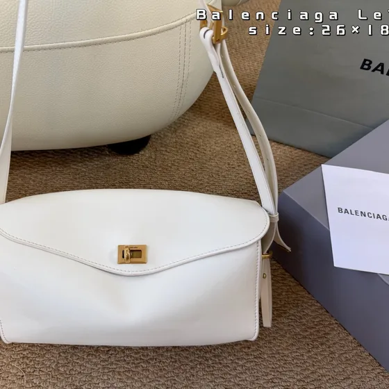 Balenciaga Le7 White 26 18 Shoulder Bag