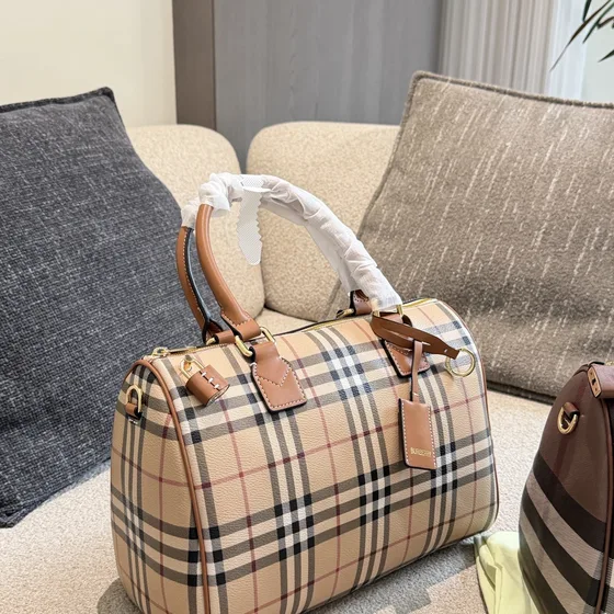 Burberry Check Medium Bowling Bag Braun Henkel