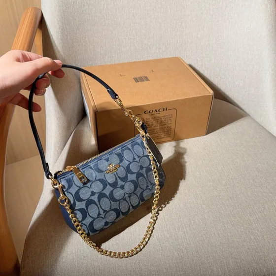 Coach Nolita 19 In Signature Chambray With Chain Denim Blå Skulderveske