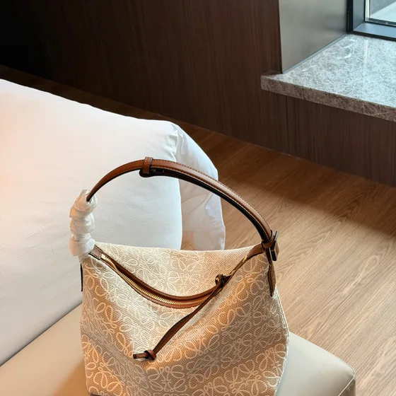 Loewe Cubi Beige Brown 22 15cm Small 26 1 Hobo
