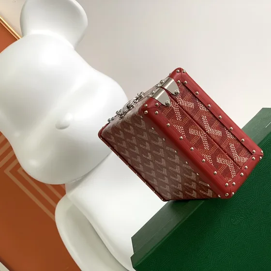 Goyard Minaudi re Trunk Red Clutch