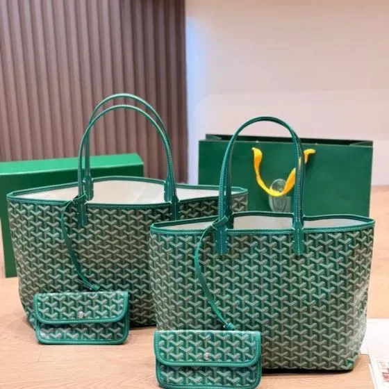 Goyard Saint Louis Green Tote Bag