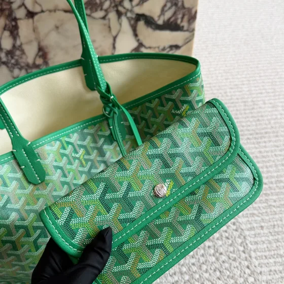 Goyard Saint Louis Green Tote Bag