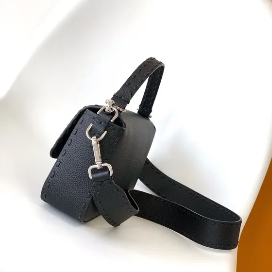 Fendi Baguette Zwart Schoudertas