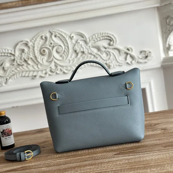 Hermes 24/24 Mini Light Bleu Anse supérieure
